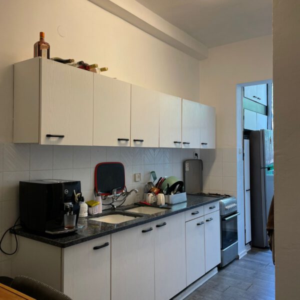 דירת 3 חדרים משופצת למכירה ברח' ריינס, תל אביב